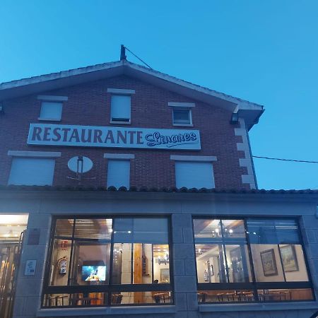 Hostal Linares Villanueva de Argaño المظهر الخارجي الصورة