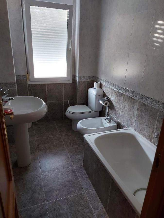 Hostal Linares Villanueva de Argaño المظهر الخارجي الصورة