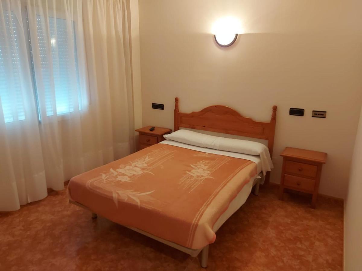 Hostal Linares Villanueva de Argaño المظهر الخارجي الصورة