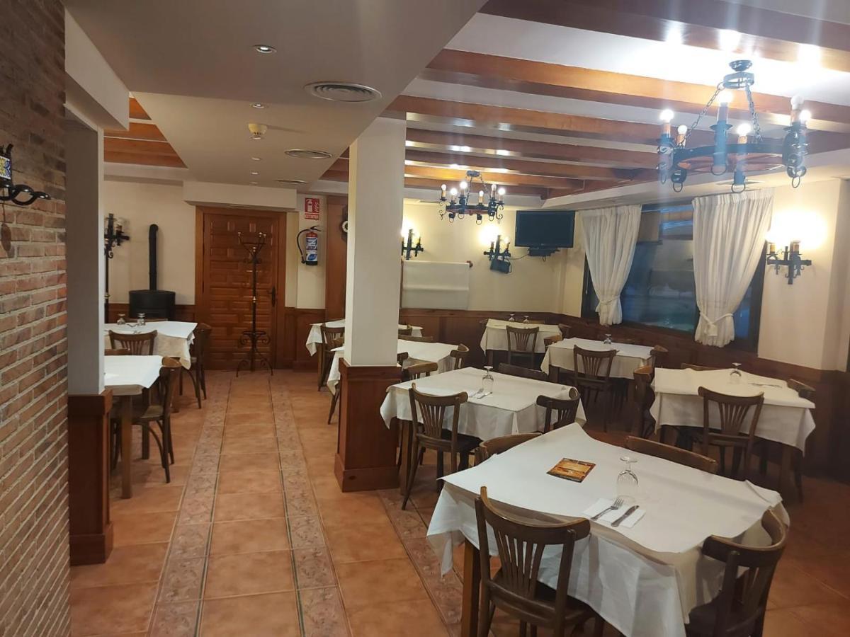 Hostal Linares Villanueva de Argaño المظهر الخارجي الصورة